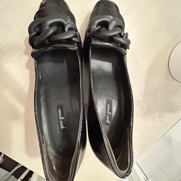 Paul Green Black Heels with Chain Detail - Picture 2 of 8